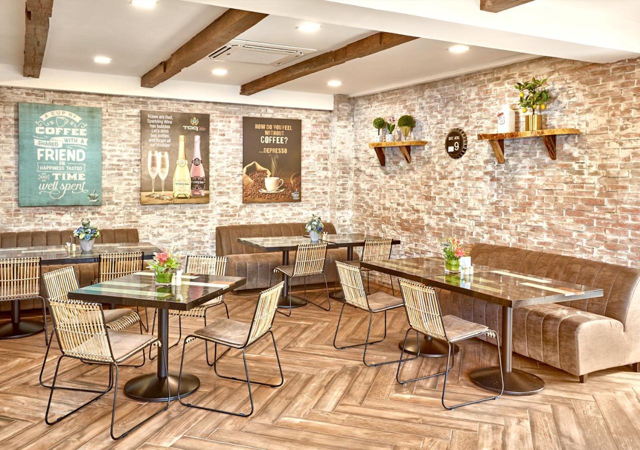 Tag Resort Корон Экстерьер фото